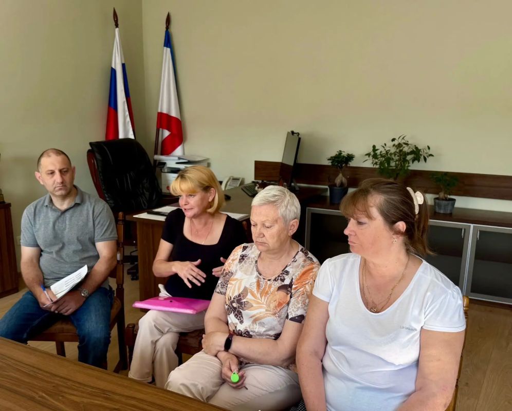 Министр экологии и природных ресурсов Республики Крым Павел Чаговец провел заседание комиссии в сфере недропользования Министр экологии и природных ресурсов Республики Крым Павел Чаговец провел заседание комиссии в сфере недропользования