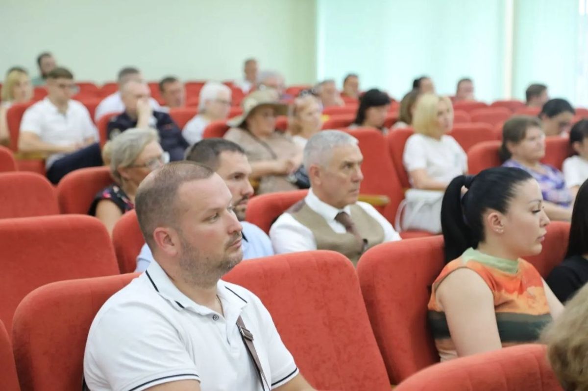 Галина Огнёва: Совместно с депутатом Государственного Совета Республики Крым Александром Гончаровым, главой муниципального образования, председателем городского совета Борисом Егоровым и заместителем Сергеем Донцом была... Галина Огнёва: Совместно с депутатом Государственного Совета Республики Крым Александром Гончаровым, главой муниципального образования, председателем городского совета Борисом Егоровым и заместителем Сергеем Донцом была...