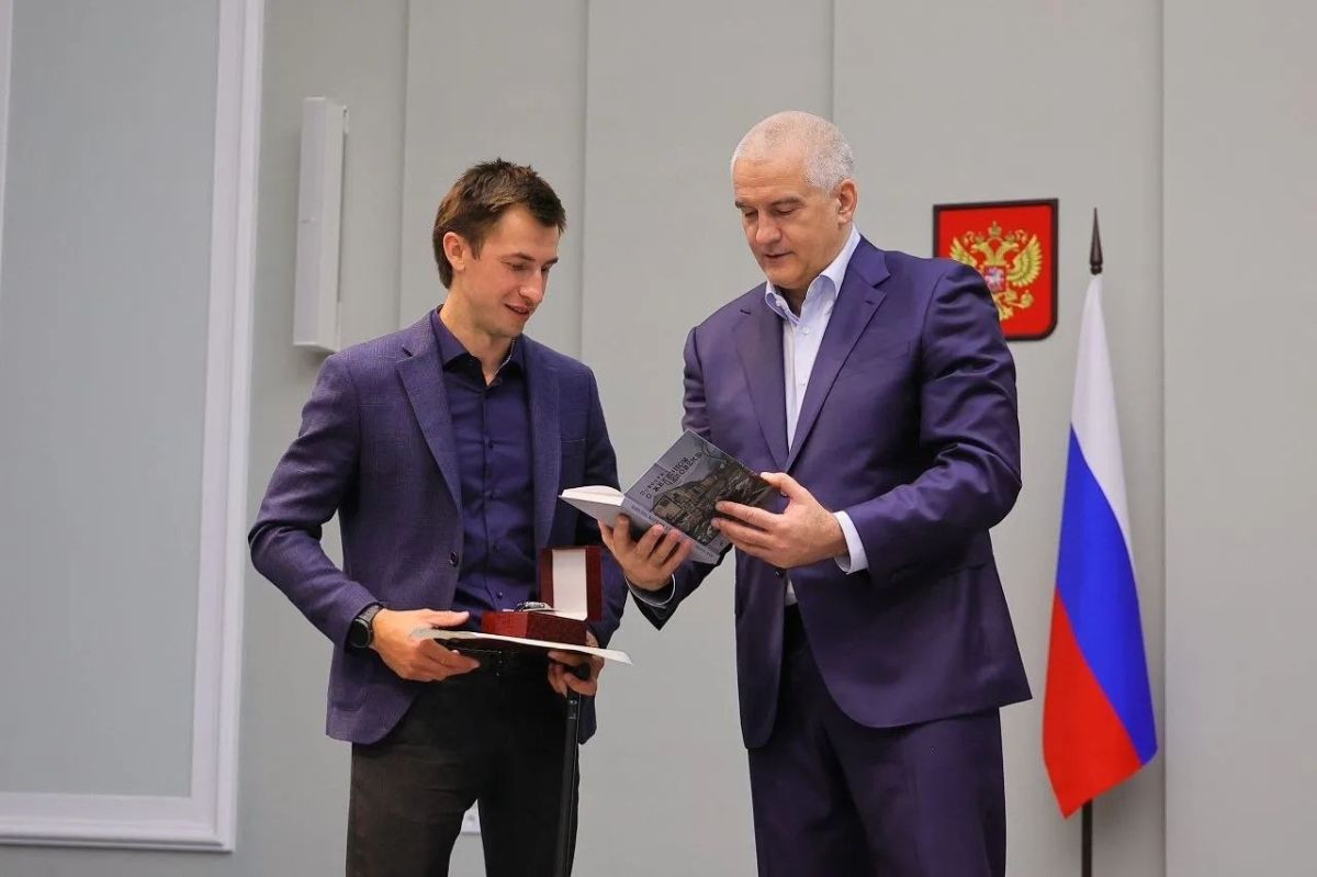 Галина Огнёва: Поздравляю выпускников региональной кадровой программы «Герои Крыма» с успешным завершением обучения и получением дипломов! Галина Огнёва: Поздравляю выпускников региональной кадровой программы «Герои Крыма» с успешным завершением обучения и получением дипломов!