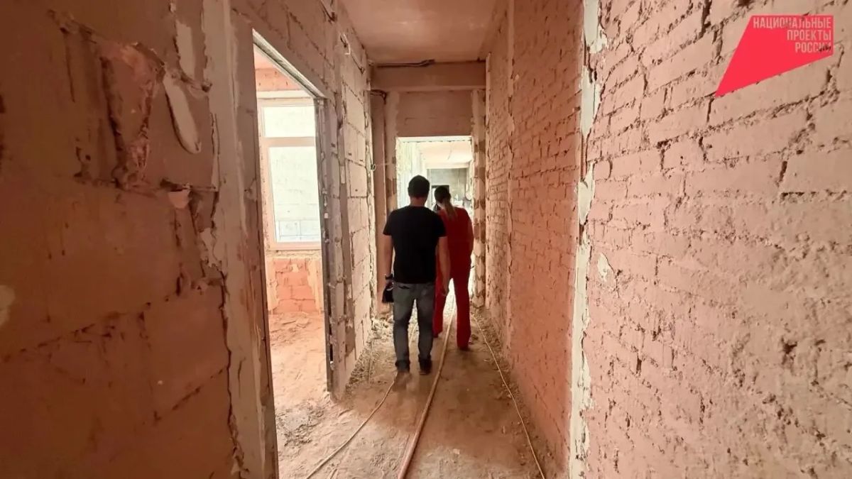 Диана Белова проинспектировала капремонт детского сада «Золотая рыбка» в Сакском районе Диана Белова проинспектировала капремонт детского сада «Золотая рыбка» в Сакском районе