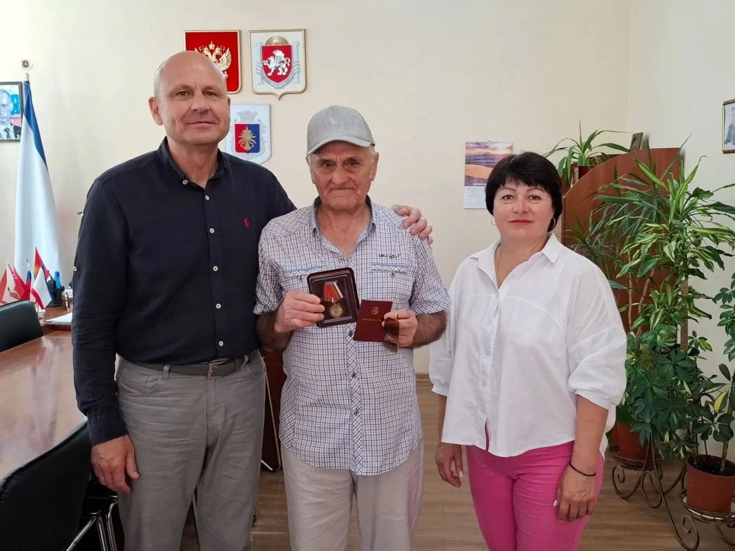 Вручение памятных медалей в Советском районе