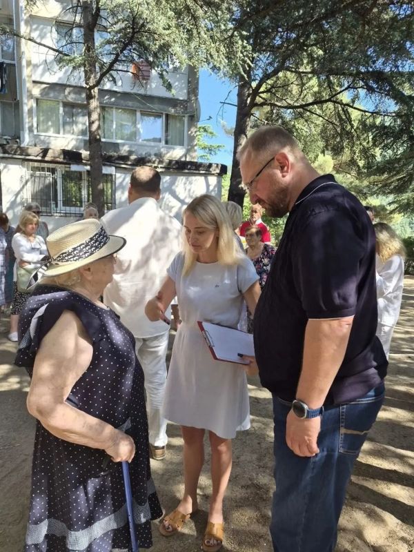 Галина Огнёва: Совместно с заместителями и депутатами городского совета мы начали встречи с жителями согласно закреплённым территориям Галина Огнёва: Совместно с заместителями и депутатами городского совета мы начали встречи с жителями согласно закреплённым территориям