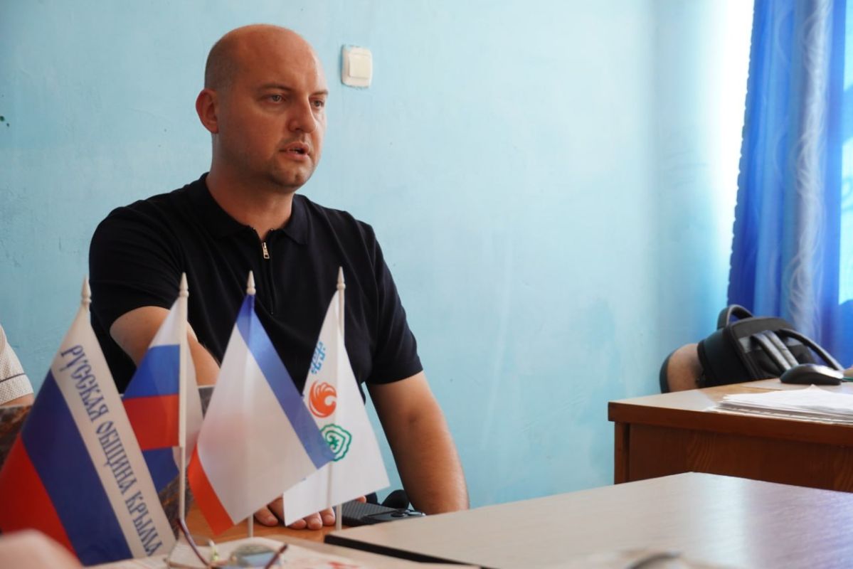 Иван Кошель: По приглашению председателя Керченской организации Русской общины Крыма Валерия Плотникова принял участие в заседании Совета по стратегическому развитию Керчи Иван Кошель: По приглашению председателя Керченской организации Русской общины Крыма Валерия Плотникова принял участие в заседании Совета по стратегическому развитию Керчи