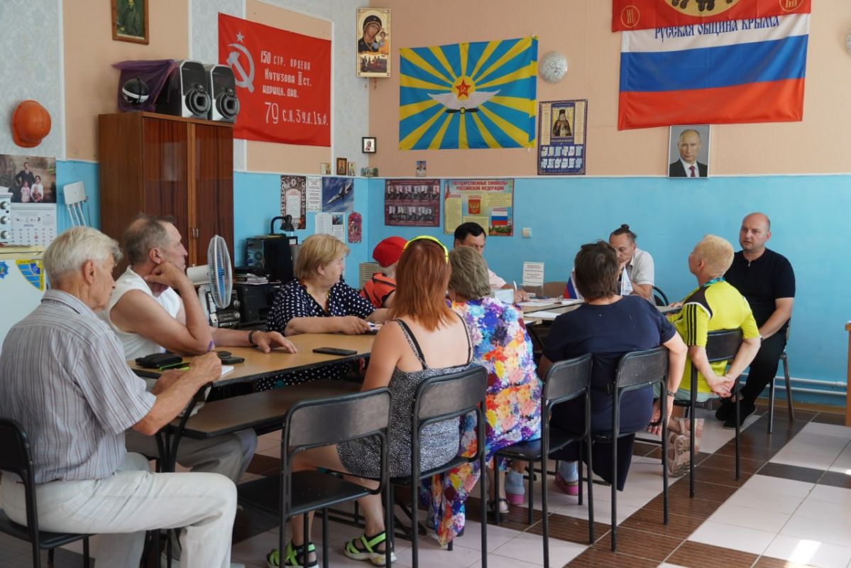 Иван Кошель: По приглашению председателя Керченской организации Русской общины Крыма Валерия Плотникова принял участие в заседании Совета по стратегическому развитию Керчи Иван Кошель: По приглашению председателя Керченской организации Русской общины Крыма Валерия Плотникова принял участие в заседании Совета по стратегическому развитию Керчи