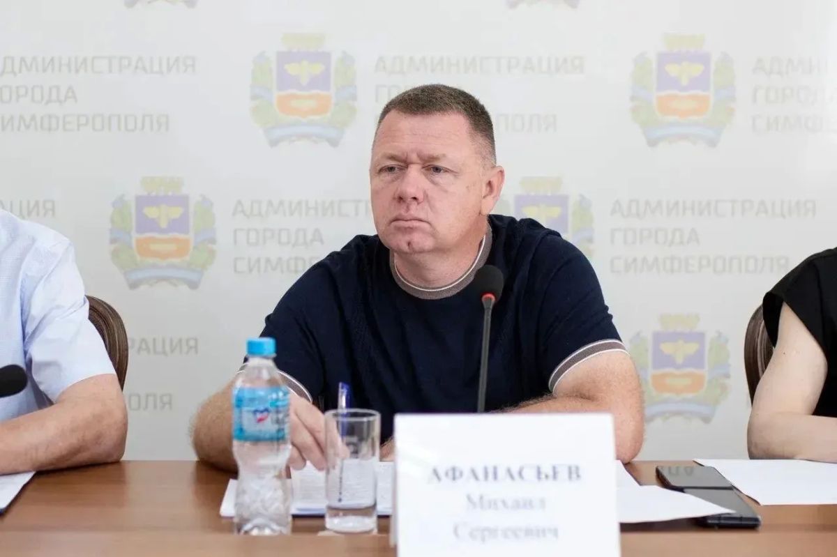 На благо города. На еженедельном оперативно-хозяйственном совещании Главы администрации города выступил начальник отдела надзорной деятельности и профилактической работы по Симферополю Сергей Киседобрый На благо города. На еженедельном оперативно-хозяйственном совещании Главы администрации города выступил начальник отдела надзорной деятельности и профилактической работы по Симферополю Сергей Киседобрый
