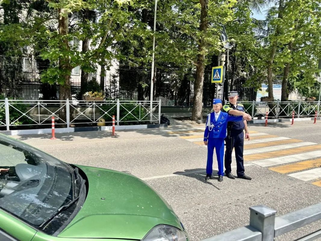 Галина Огнёва: Искренне поздравляю сотрудников и ветеранов ГИБДД с профессиональным праздником и 90-летием Госавтоинспекции! Галина Огнёва: Искренне поздравляю сотрудников и ветеранов ГИБДД с профессиональным праздником и 90-летием Госавтоинспекции!