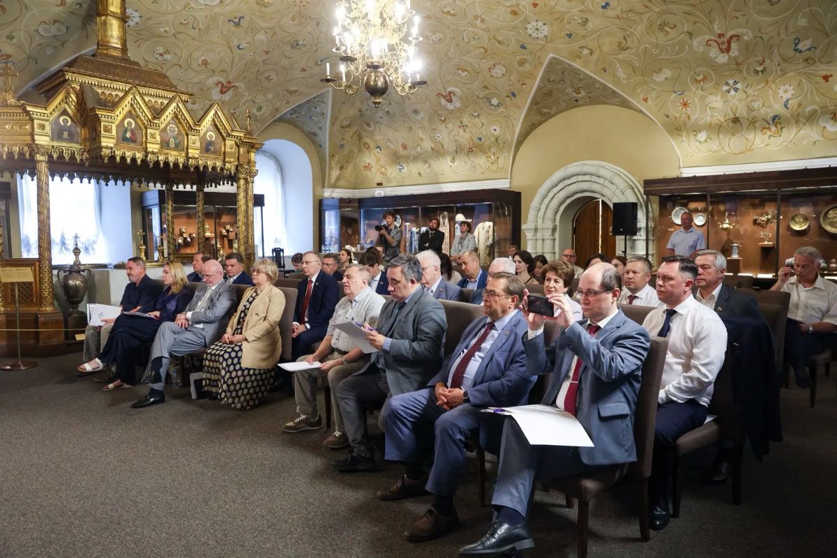 Екатерина Алтабаева: Вчера приняла участие в «Сенатских чтениях», состоявшихся в интерьерах Мироваренных палат Патриаршего дворца Московского Кремля Екатерина Алтабаева: Вчера приняла участие в «Сенатских чтениях», состоявшихся в интерьерах Мироваренных палат Патриаршего дворца Московского Кремля