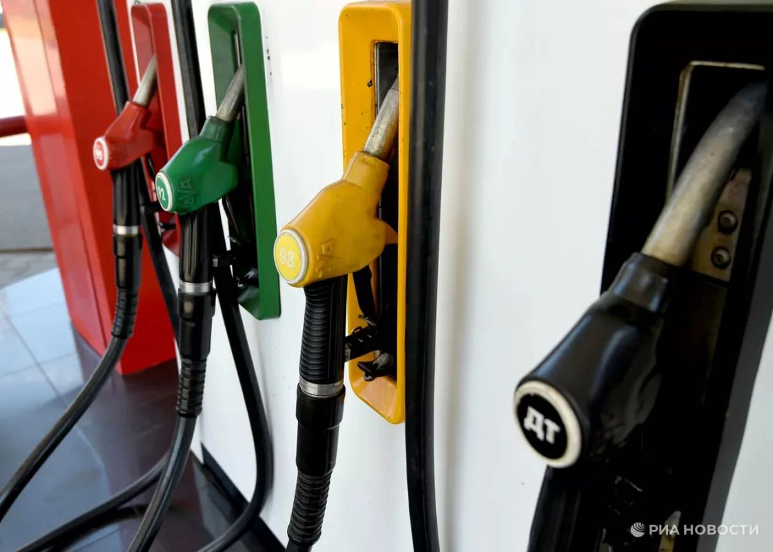 Путин подписал закон об обеспечении внутреннего рынка бензином и поддержке нефтеперерабатывающих заводов