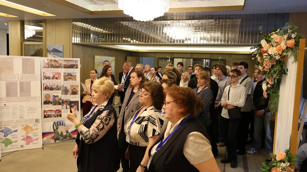 Выставка к Году единства народов России будет представлена в муниципальных образованиях полуострова в предстоящем учебном году Выставка к Году единства народов России будет представлена в муниципальных образованиях полуострова в предстоящем учебном году