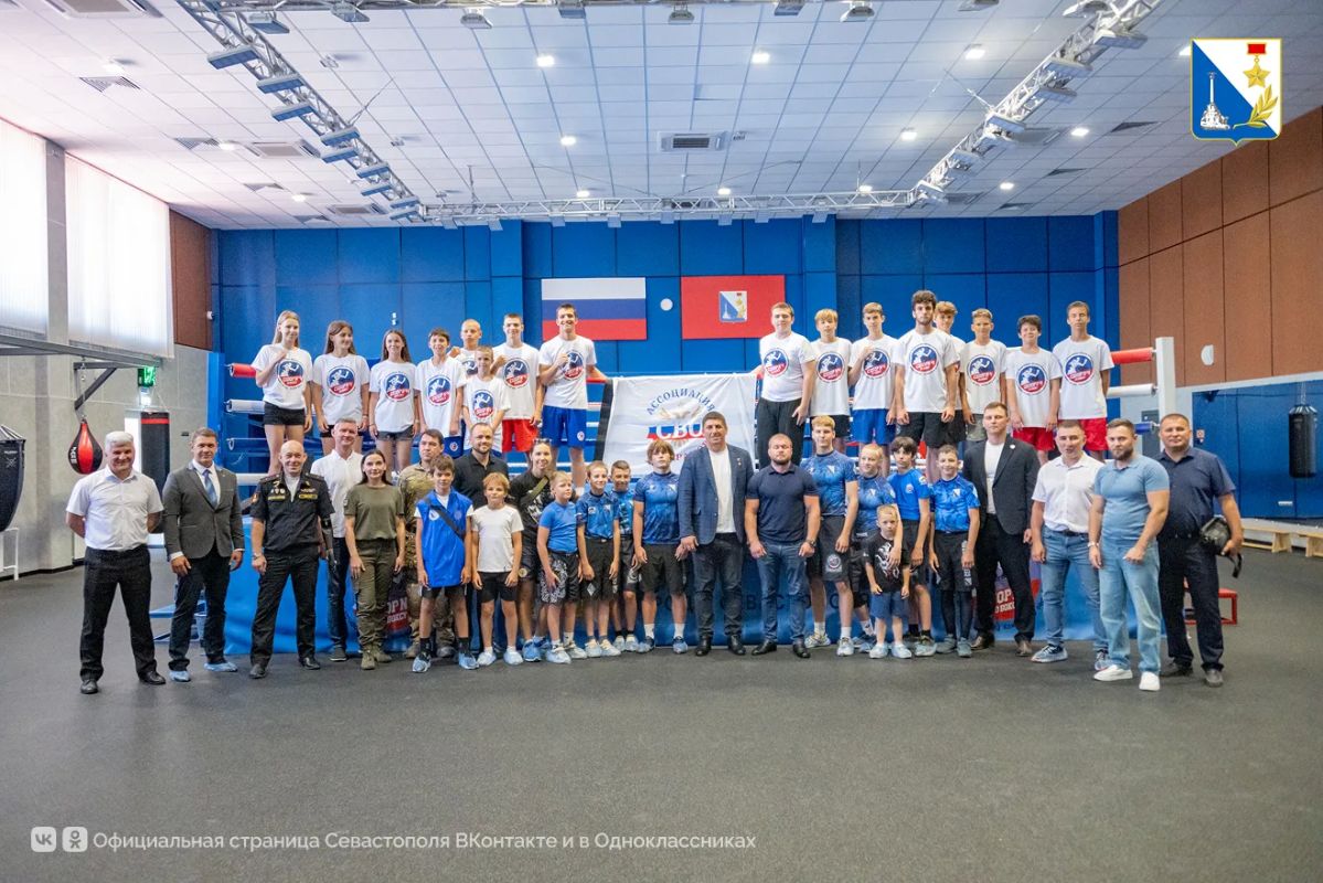 В Севастополе стартовал военно-спортивный курс «Рубеж