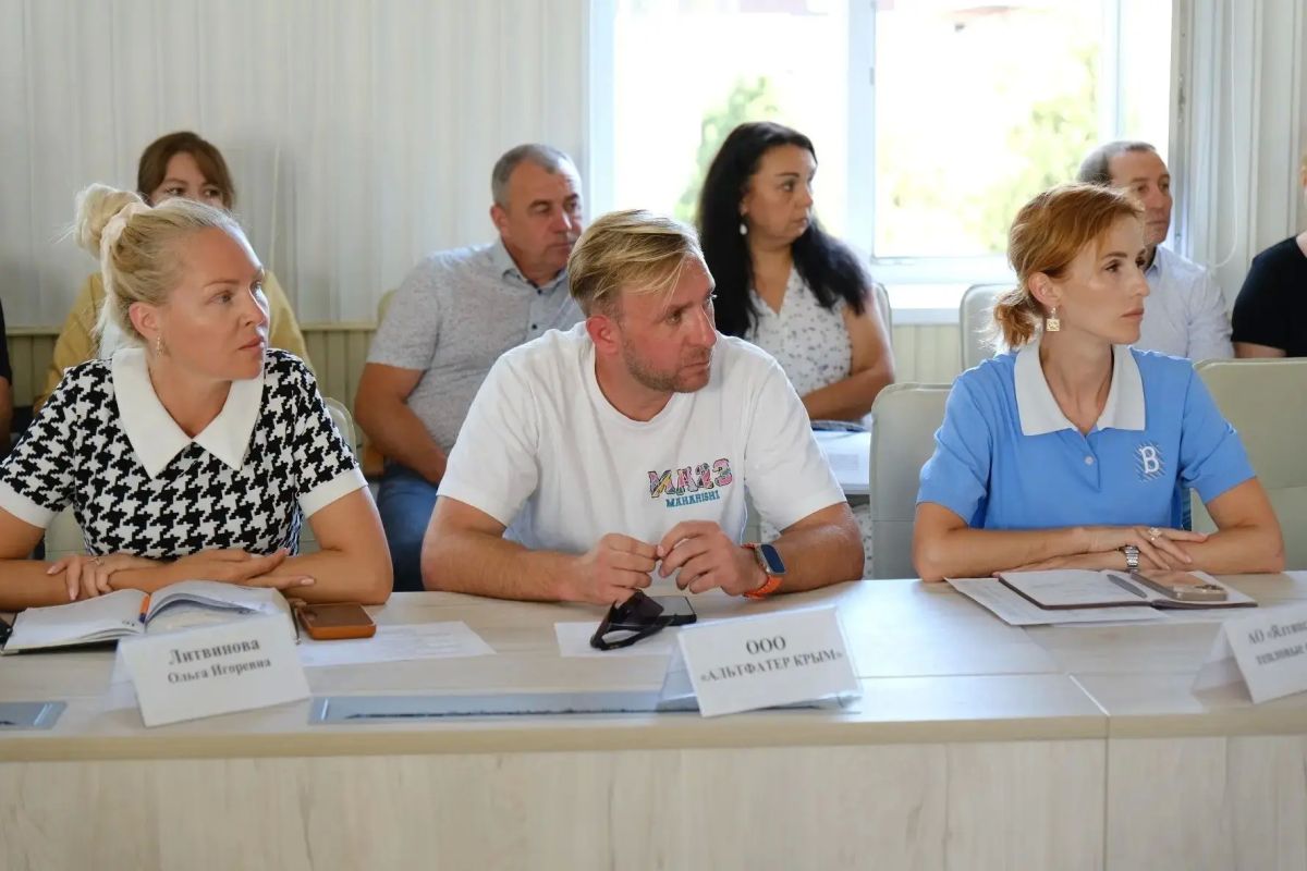 Янина Павленко: Очередное аппаратное совещание посвятили непростой ситуации, связанной с ограничением подачи электроэнергии. На данный момент из-за повреждения высоковольтной линии обесточен ряд регионов Крыма, в том числе... Янина Павленко: Очередное аппаратное совещание посвятили непростой ситуации, связанной с ограничением подачи электроэнергии. На данный момент из-за повреждения высоковольтной линии обесточен ряд регионов Крыма, в том числе...