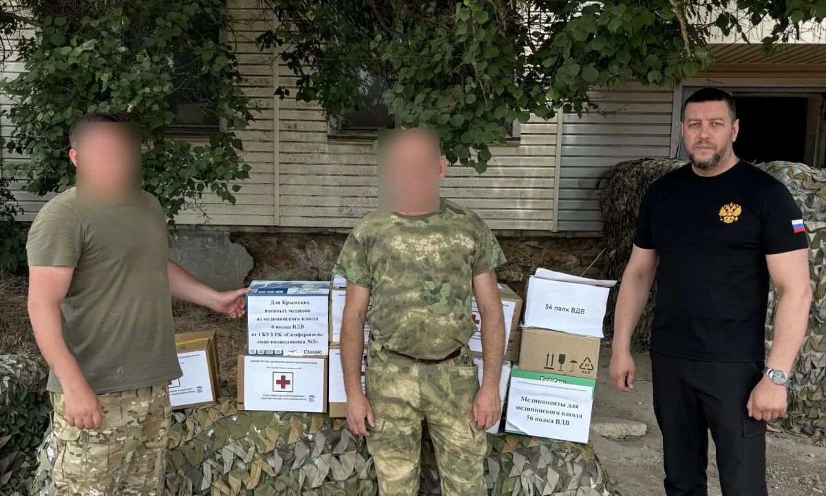 Медицинские работники Республики Крым передали гуманитарную помощь военным медикам 56го гвардейского десантноштурмового орденов Кутузова и Отечественной войны I степени полка