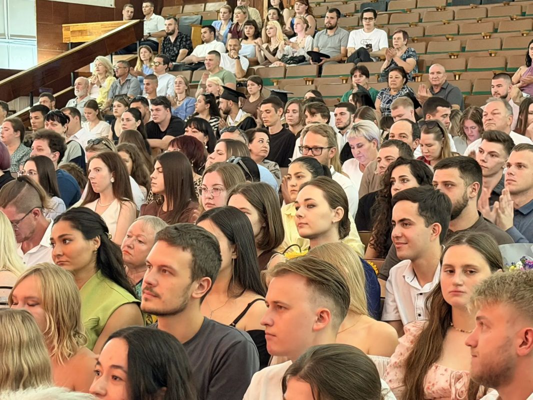 Официальное вручение дипломов выпускникам Агротехнологической академии КФУ им. В.И. Вернадского! Официальное вручение дипломов выпускникам Агротехнологической академии КФУ им. В.И. Вернадского!