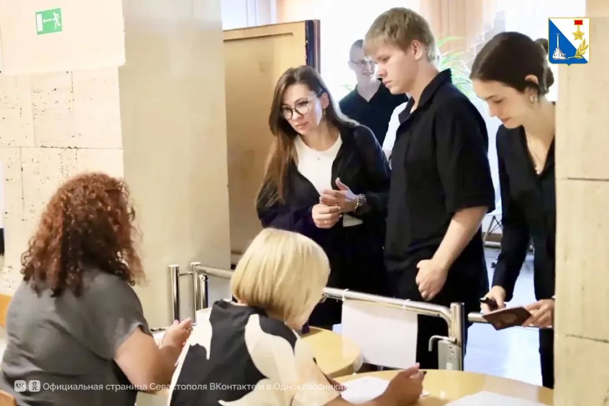 226 севастопольских выпускников решили пересдать ЕГЭ в дополнительные дни