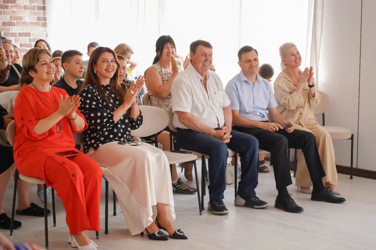 Госкомнац Крыма и Дом дружбы народов провели мероприятие для семей участников специальной военной операции Госкомнац Крыма и Дом дружбы народов провели мероприятие для семей участников специальной военной операции