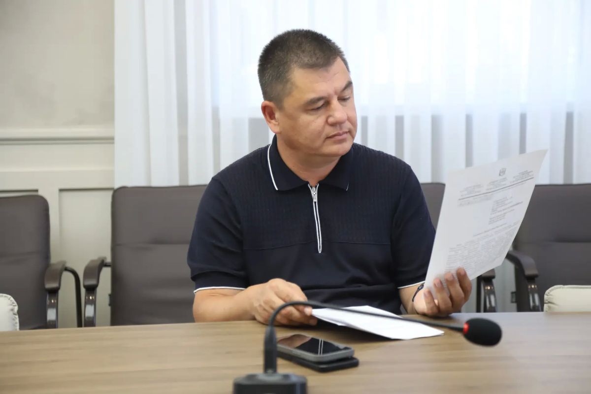 Глава администрации Анжелика Ястребова совместно с первым заместителем Энвером Аблаевым провели еженедельный приём жителей Глава администрации Анжелика Ястребова совместно с первым заместителем Энвером Аблаевым провели еженедельный приём жителей