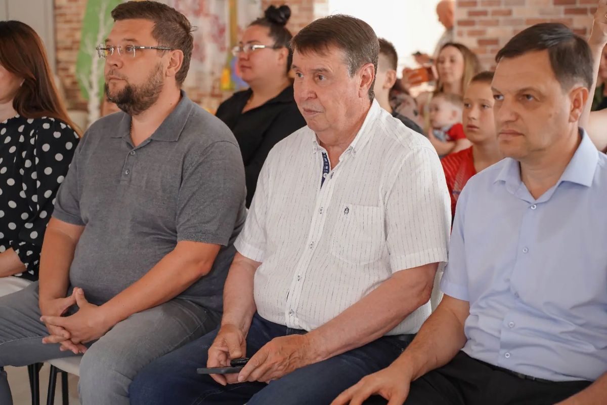 Госкомнац Крыма и Дом дружбы народов провели мероприятие для семей участников специальной военной операции Госкомнац Крыма и Дом дружбы народов провели мероприятие для семей участников специальной военной операции