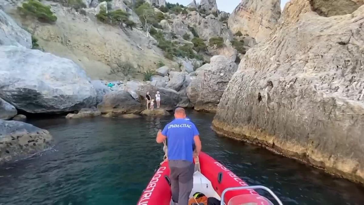 Оказание помощи 3-м туристам в горно-лесной зоне ГО Судак