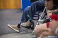 Помощь маломобильным жителям города Саки – где окажут поддержку?