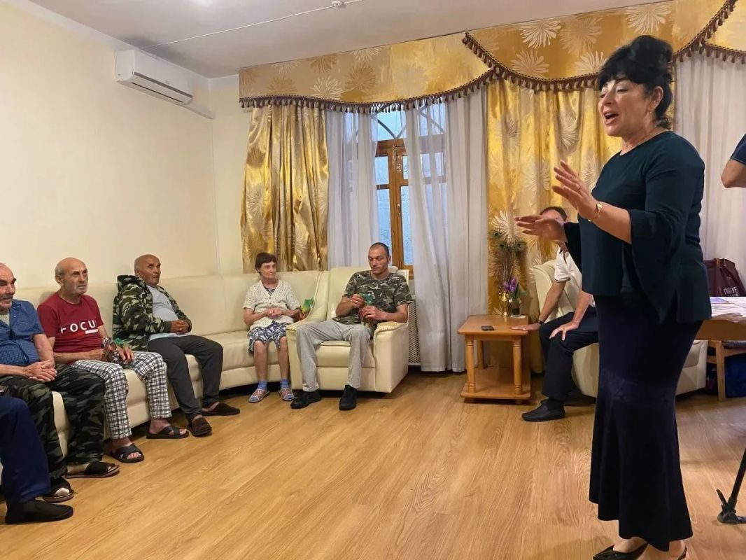 В «Къартлар эви» прошёл праздник ко Дню семьи, любви и верности В «Къартлар эви» прошёл праздник ко Дню семьи, любви и верности