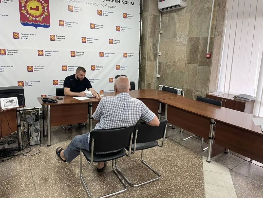 Кирилл Чебышев: Сегодня провел традиционный пятничный прием граждан Кирилл Чебышев: Сегодня провел традиционный пятничный прием граждан