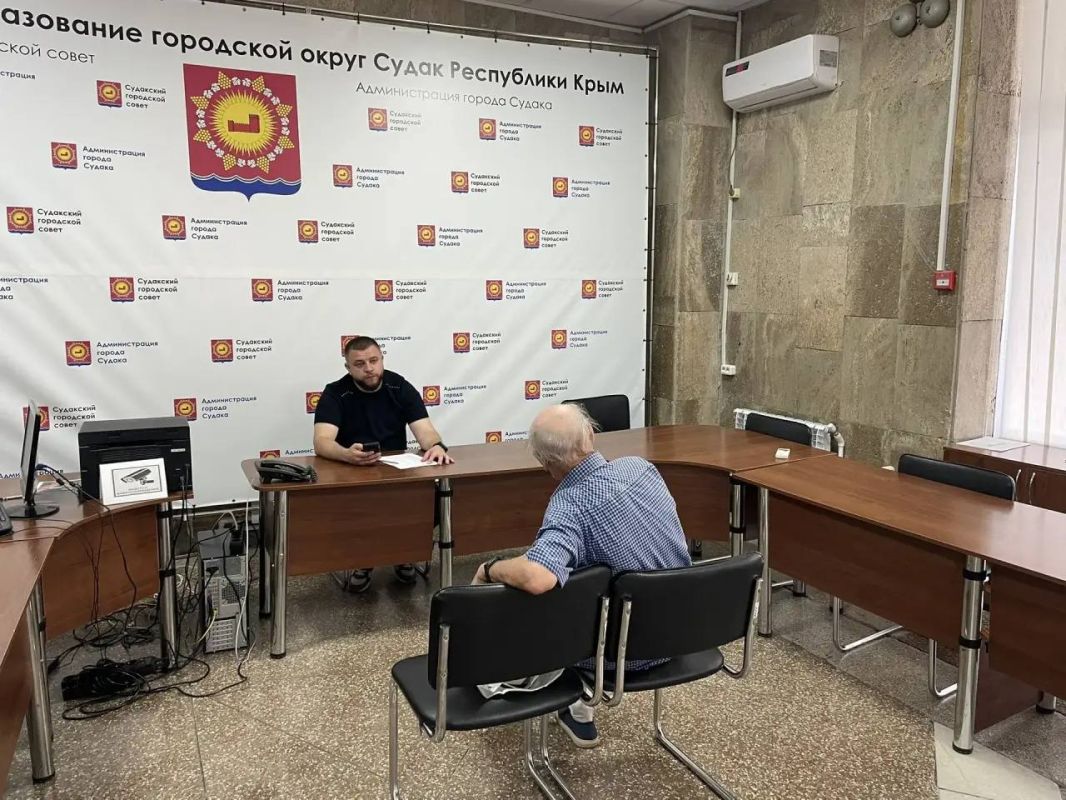 Кирилл Чебышев: Сегодня провел традиционный пятничный прием граждан Кирилл Чебышев: Сегодня провел традиционный пятничный прием граждан