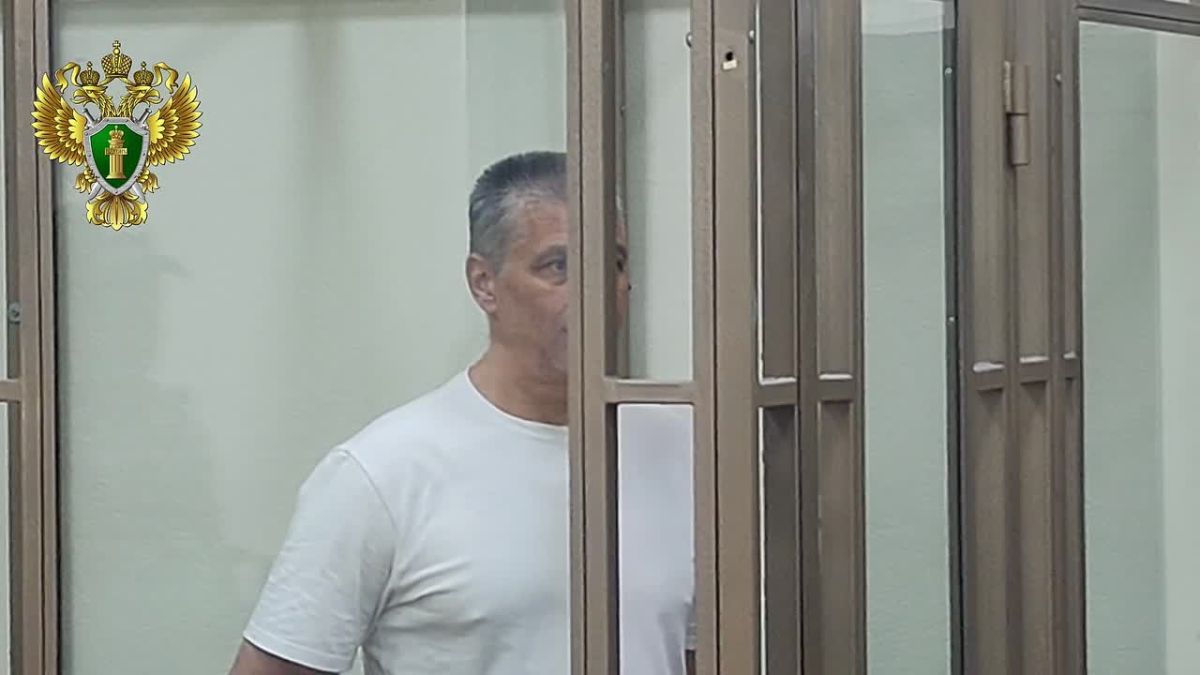 Севастополец получил 17 лет "строгача" за госизмену и хранение взрывчатки