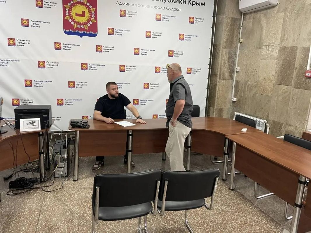 Кирилл Чебышев: Сегодня провел традиционный пятничный прием граждан Кирилл Чебышев: Сегодня провел традиционный пятничный прием граждан
