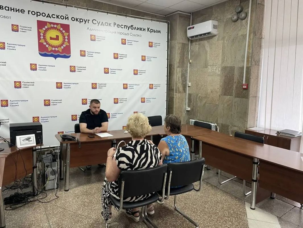 Кирилл Чебышев: Сегодня провел традиционный пятничный прием граждан Кирилл Чебышев: Сегодня провел традиционный пятничный прием граждан