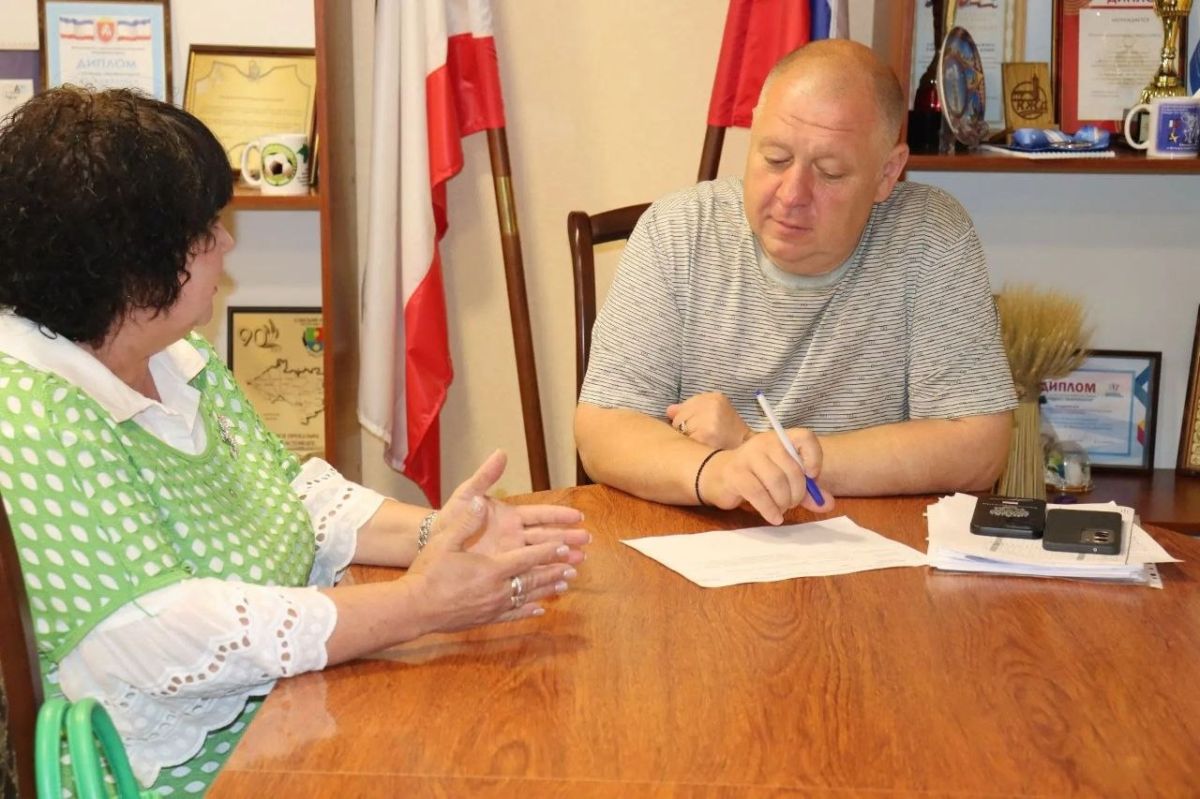 По понедельникам провожу личный приём граждан