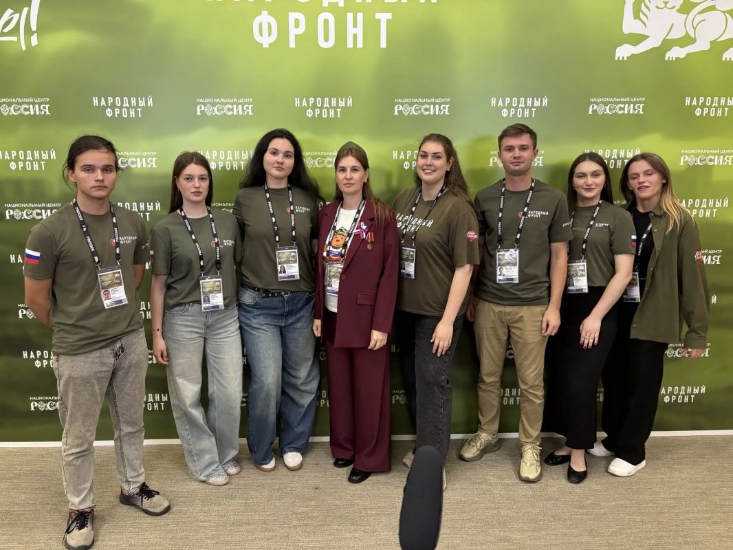 Крымская молодежь приняла участие во всероссийском форуме «Всё для Победы!»