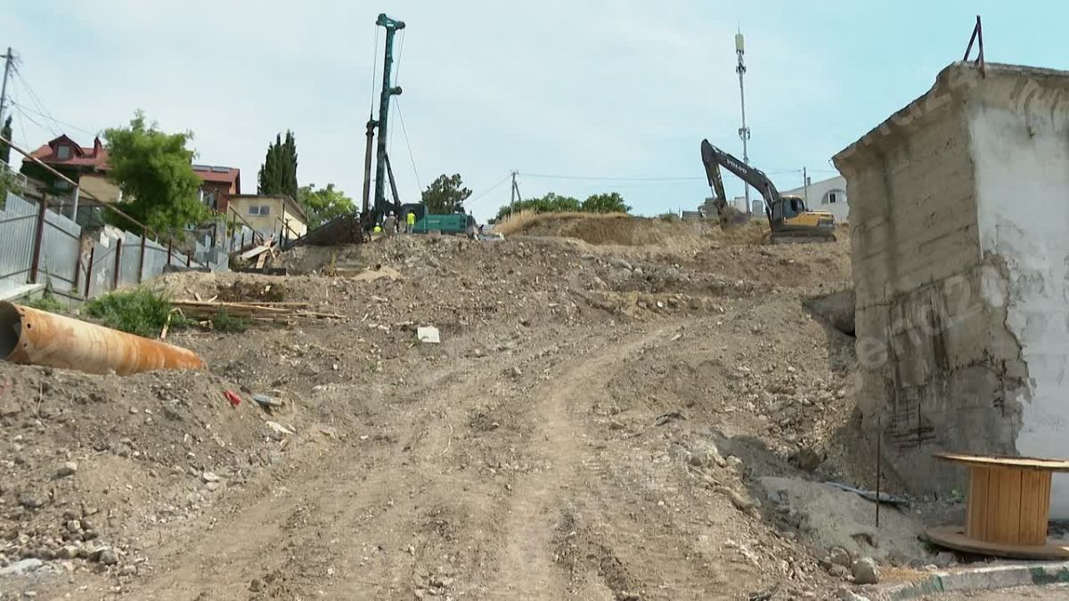 Вход в тоннель между улицами Пожарова и Генерала Петрова начали формировать в Севастополе