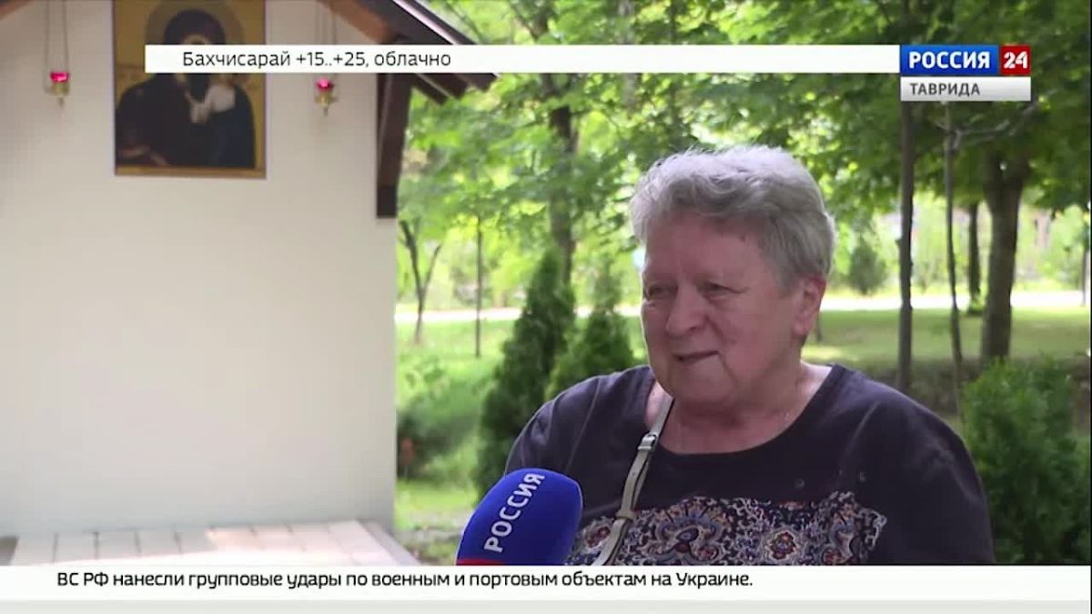 В Симферополе открыли малую архитектурную форму с образом Казанской Божией Матери