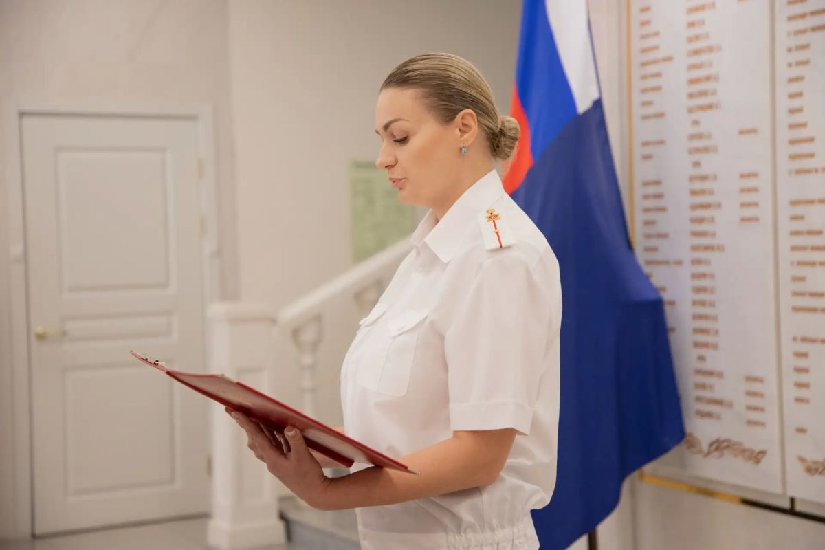 Сотрудники УМВД России по г.Севастополю приняли Присягу на верность Российской Федерации и её народу Сотрудники УМВД России по г.Севастополю приняли Присягу на верность Российской Федерации и её народу