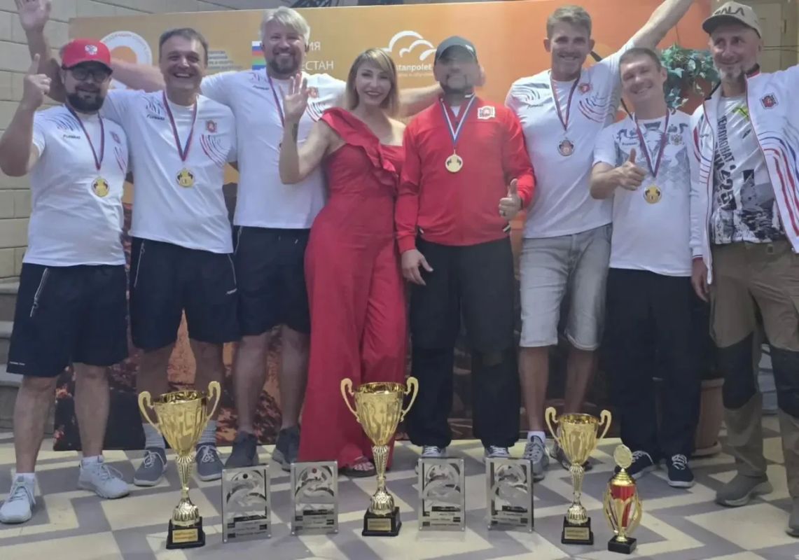 Крымские парапланеристы — победители чемпионата России по спорту сверхлёгкой авиации Крымские парапланеристы — победители чемпионата России по спорту сверхлёгкой авиации
