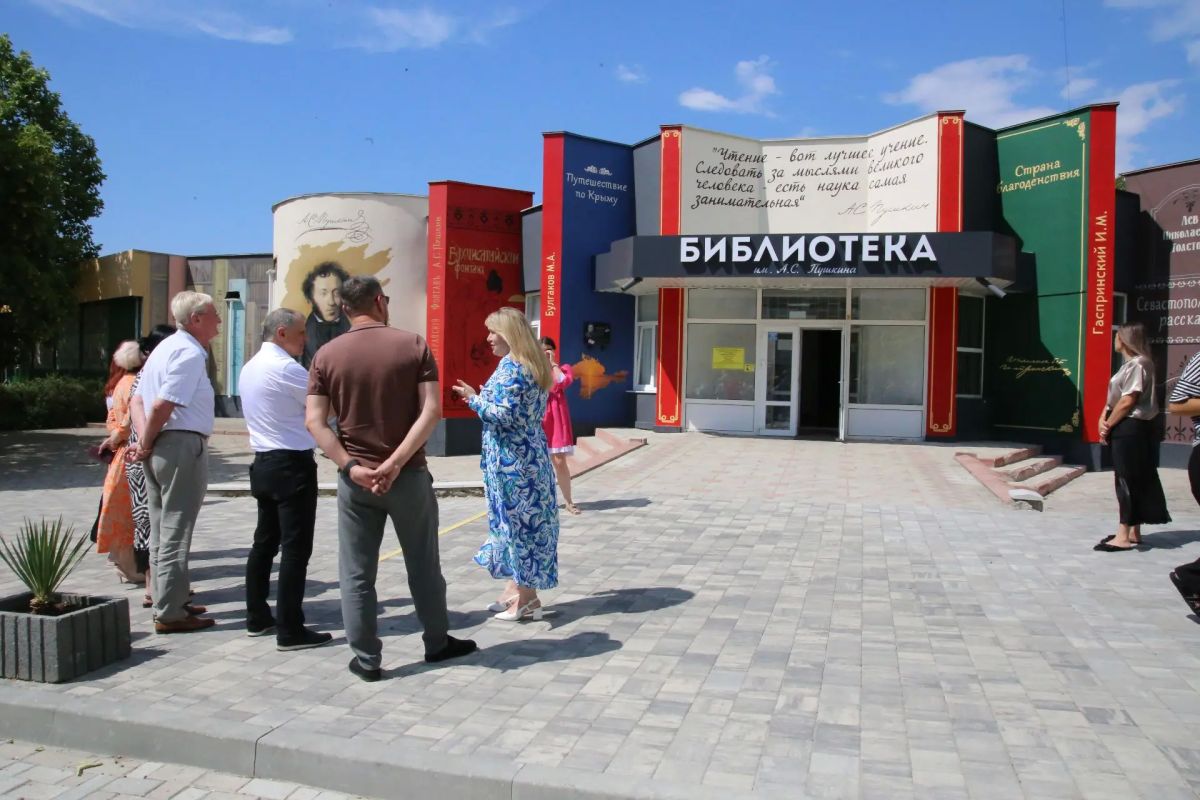 Бахчисарай с рабочим визитом посетил Председатель Государственного Совета Республики Крым Владимир Константинов Бахчисарай с рабочим визитом посетил Председатель Государственного Совета Республики Крым Владимир Константинов