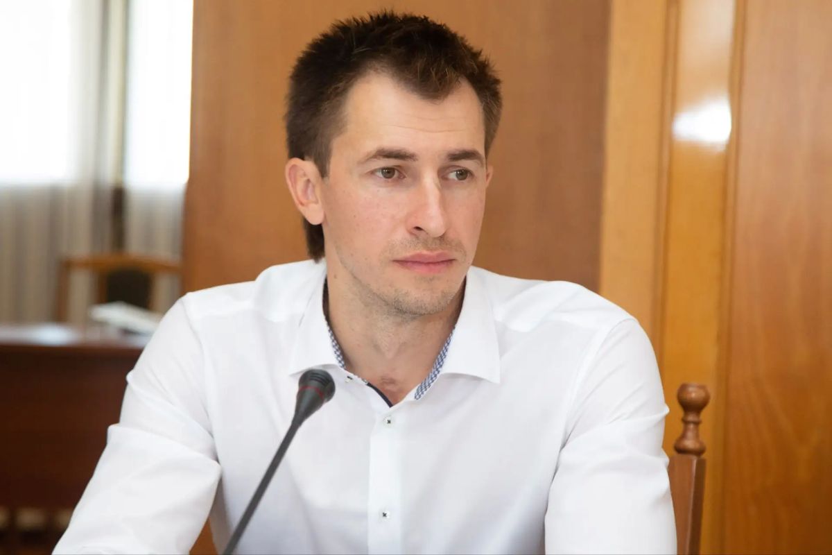 Ветеран СВО Илья Казаков избран председателем Общественной палаты Крыма