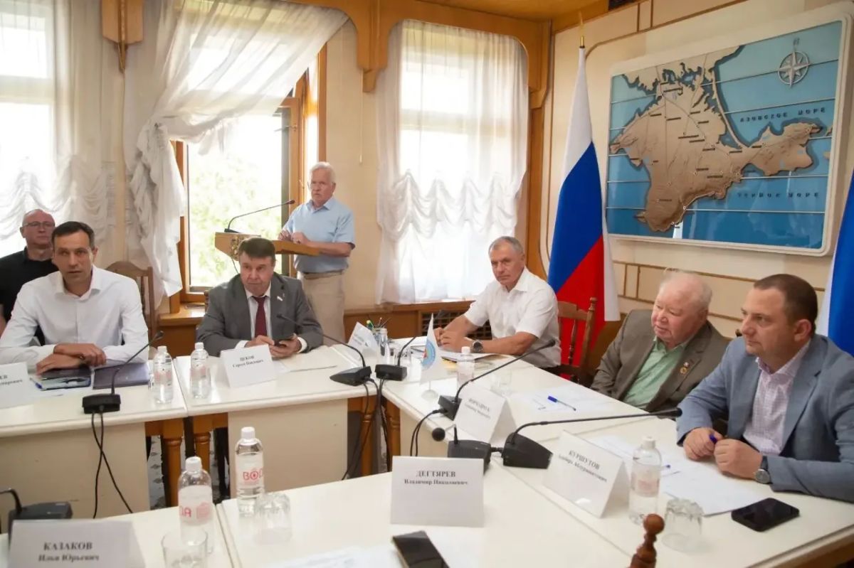 Состоялось первое заседание Общественной палаты Республики Крым нового состава Состоялось первое заседание Общественной палаты Республики Крым нового состава