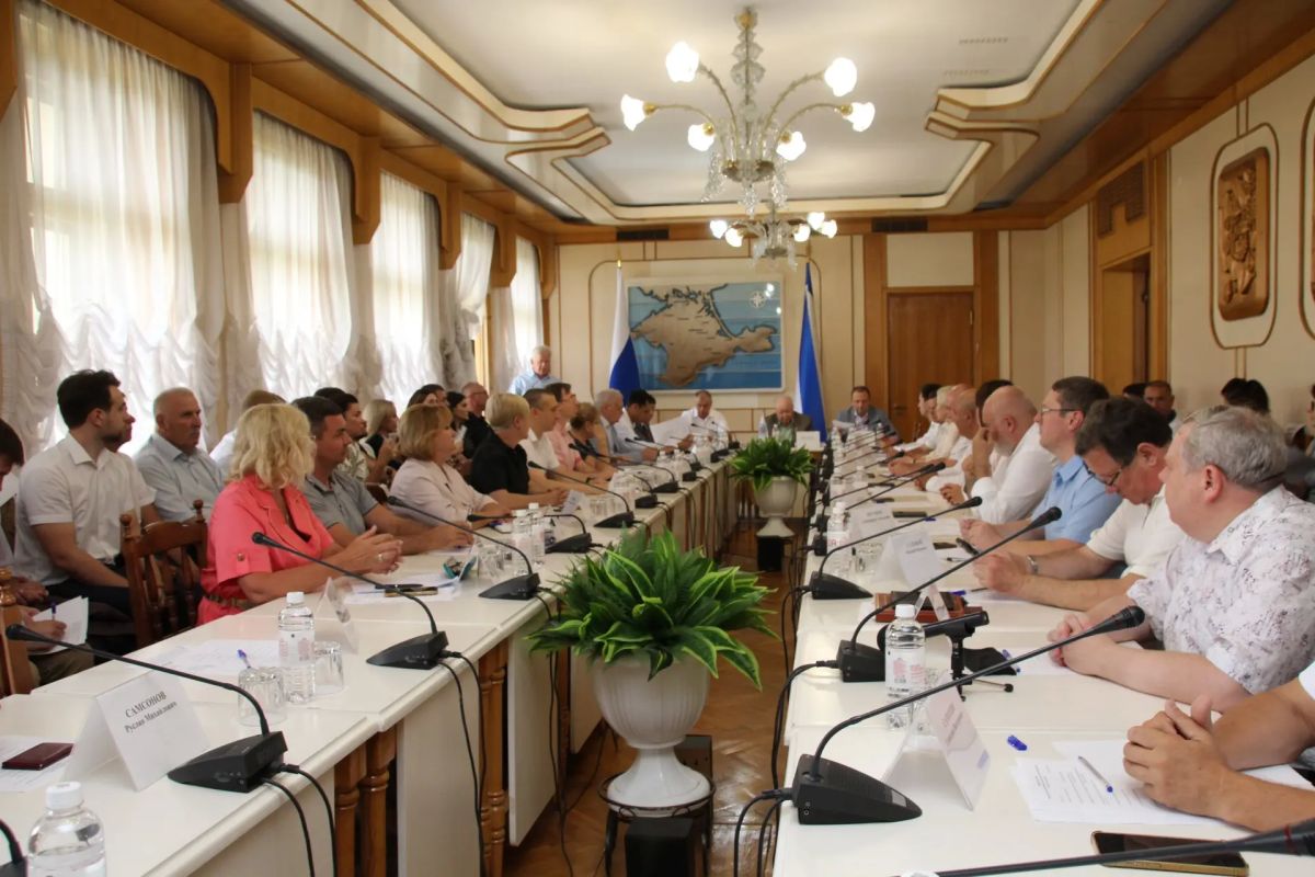 Состоялось первое заседание Общественной палаты Республики Крым нового состава Состоялось первое заседание Общественной палаты Республики Крым нового состава