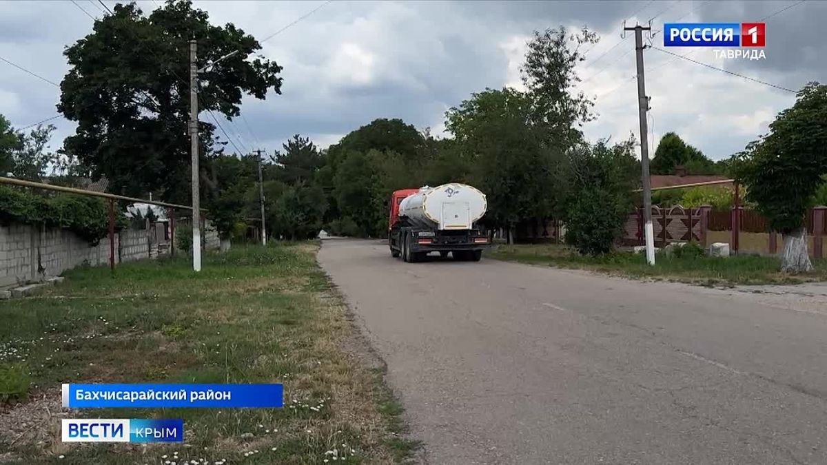 В Крыму организовали работу автоцистерн из-за временных перебоев с электроснабжением