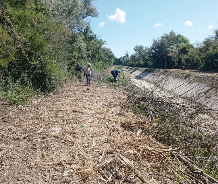 Водохозяйственное учреждение Республики Крым выполняет все необходимые работы - обеспечивается стабильная работа инженерной инфраструктуры государственной мелиоративной сети Водохозяйственное учреждение Республики Крым выполняет все необходимые работы - обеспечивается стабильная работа инженерной инфраструктуры государственной мелиоративной сети