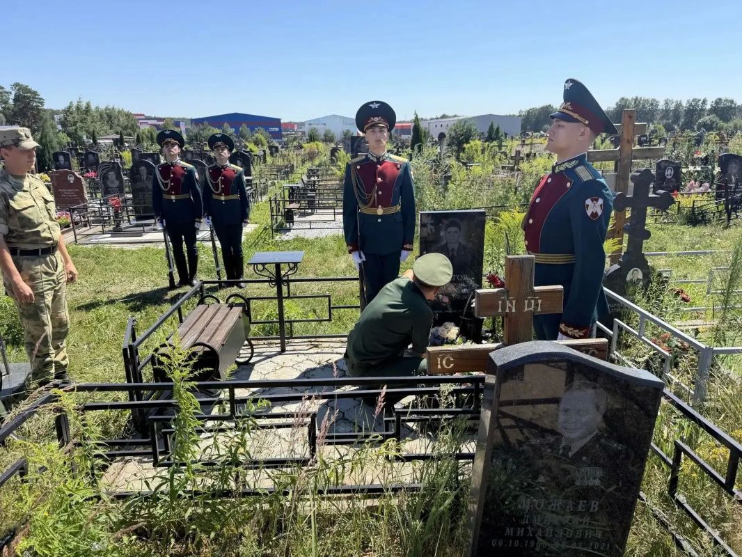 В Подмосковье почтили память полковника юстиции Дмитрия Ожегова В Подмосковье почтили память полковника юстиции Дмитрия Ожегова