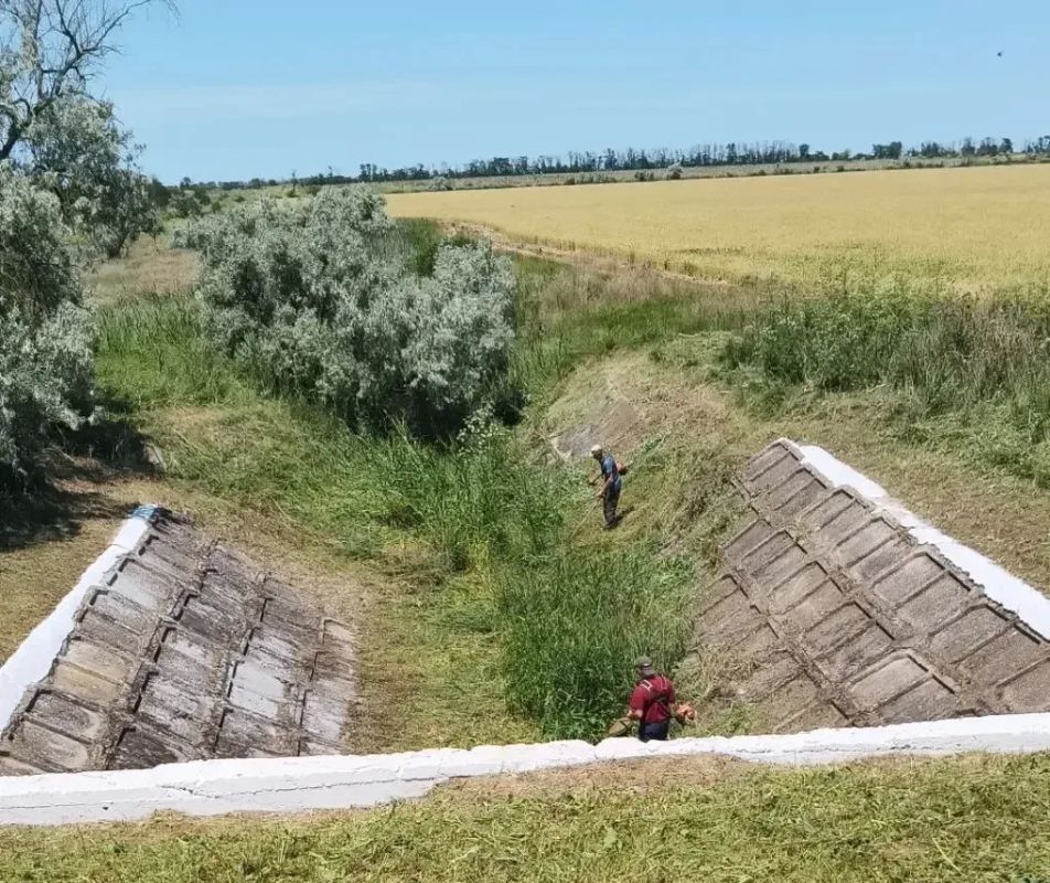 Водохозяйственное учреждение Республики Крым выполняет все необходимые работы - обеспечивается стабильная работа инженерной инфраструктуры государственной мелиоративной сети Водохозяйственное учреждение Республики Крым выполняет все необходимые работы - обеспечивается стабильная работа инженерной инфраструктуры государственной мелиоративной сети