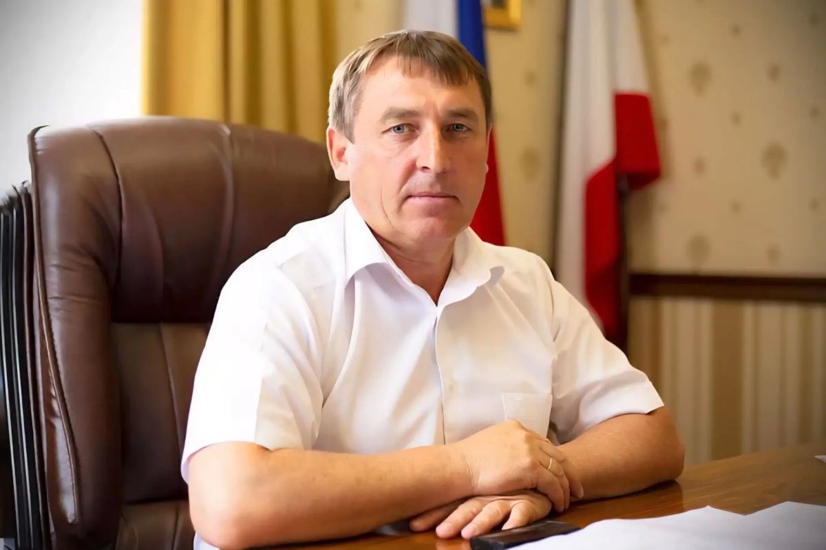 От имени всего коллектива ГУП РК «Вода Крыма» сердечно поздравляем Председателя Совета Министров Республики Крым Юрия Гоцанюка с 60-летием!