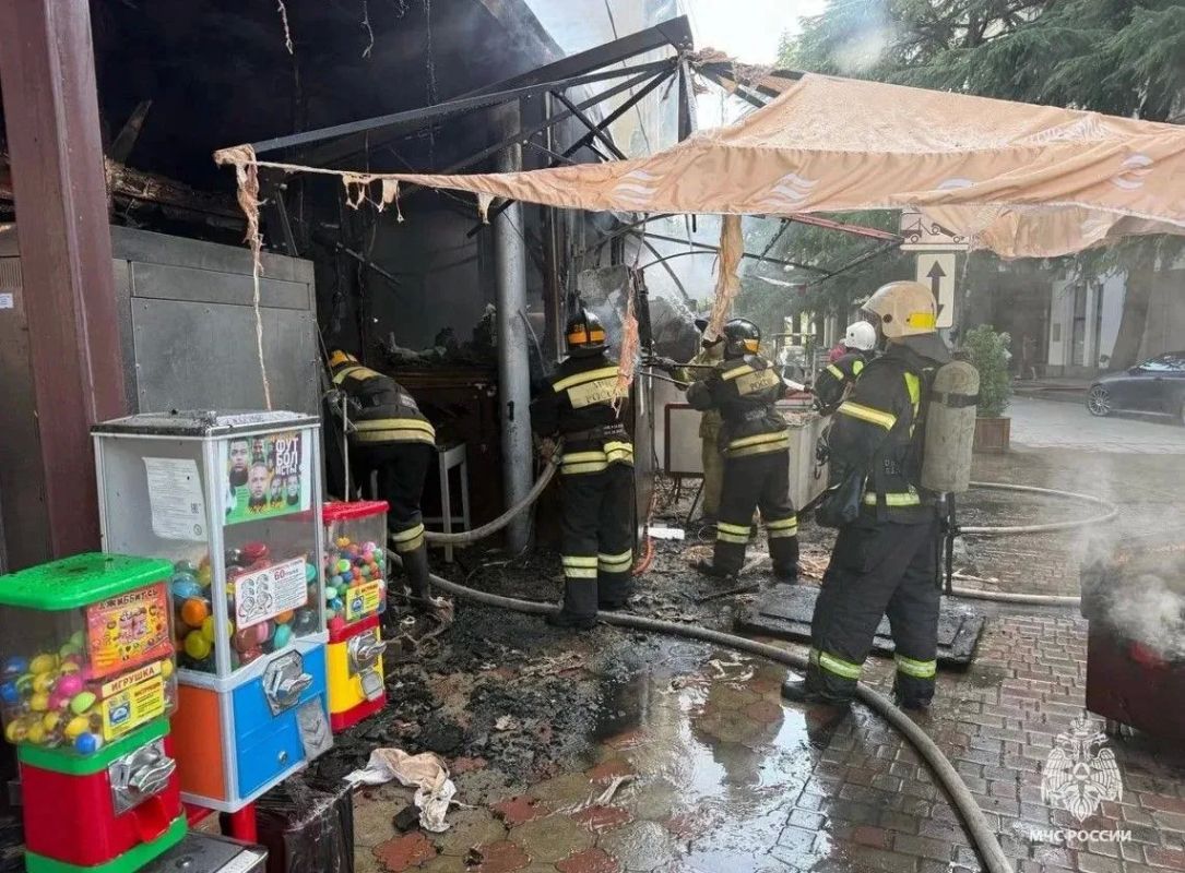 Огнеборцы потушили пожар в Алуште