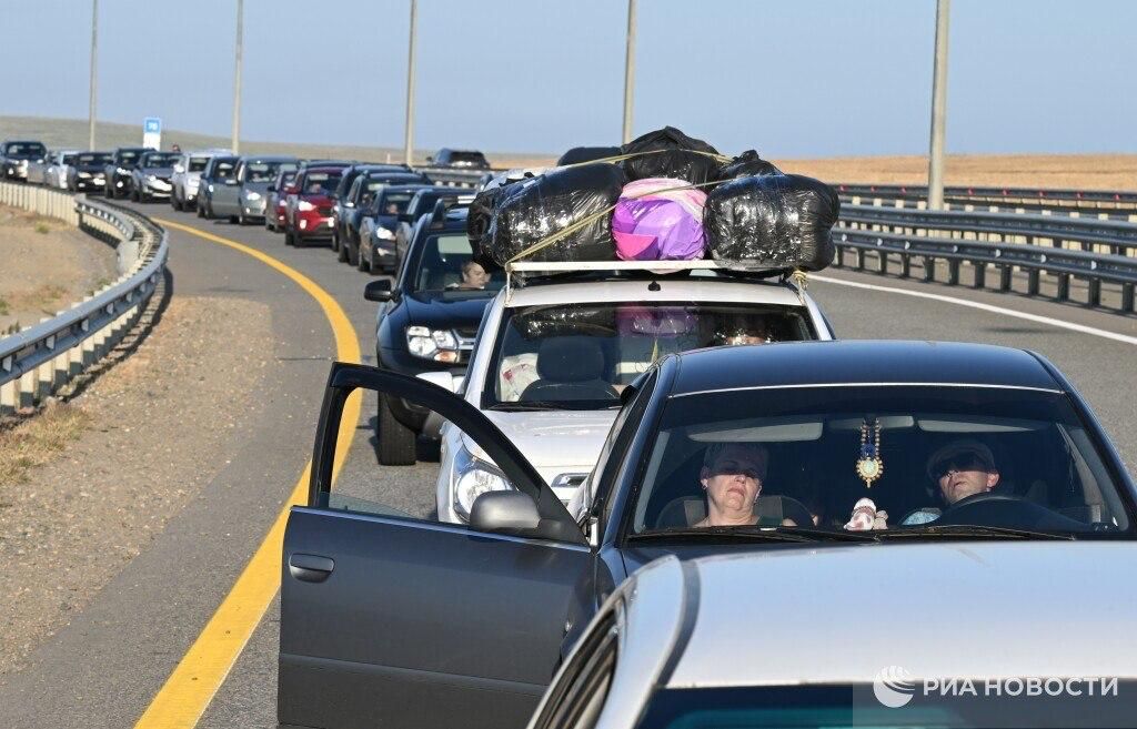 Очередь перед Крымским мост стала меньше