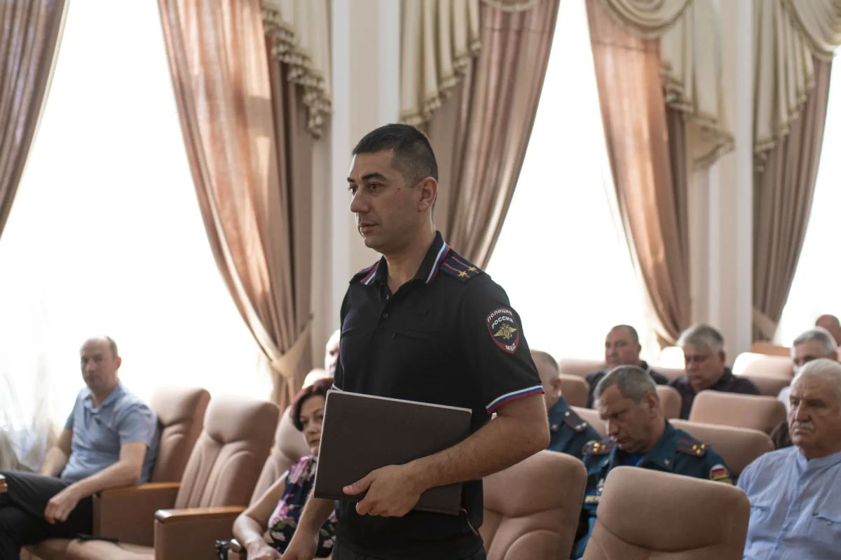 В Симферополе прошло оперативно-хозяйственное совещание, в ходе которого руководители структурных подразделений отчитались о проделанной работе В Симферополе прошло оперативно-хозяйственное совещание, в ходе которого руководители структурных подразделений отчитались о проделанной работе