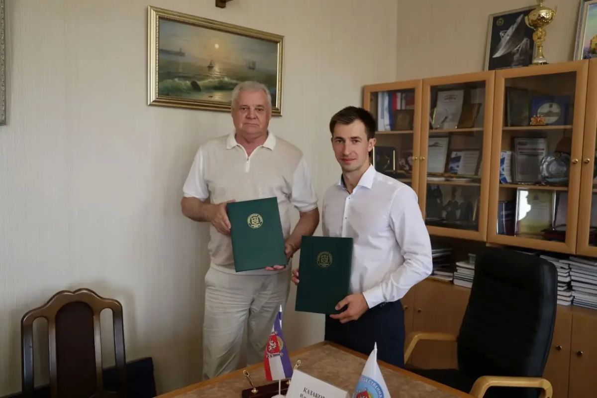 Избирательная комиссия Республики Крым и Общественная палата Крыма подписали соглашение о сотрудничестве Избирательная комиссия Республики Крым и Общественная палата Крыма подписали соглашение о сотрудничестве