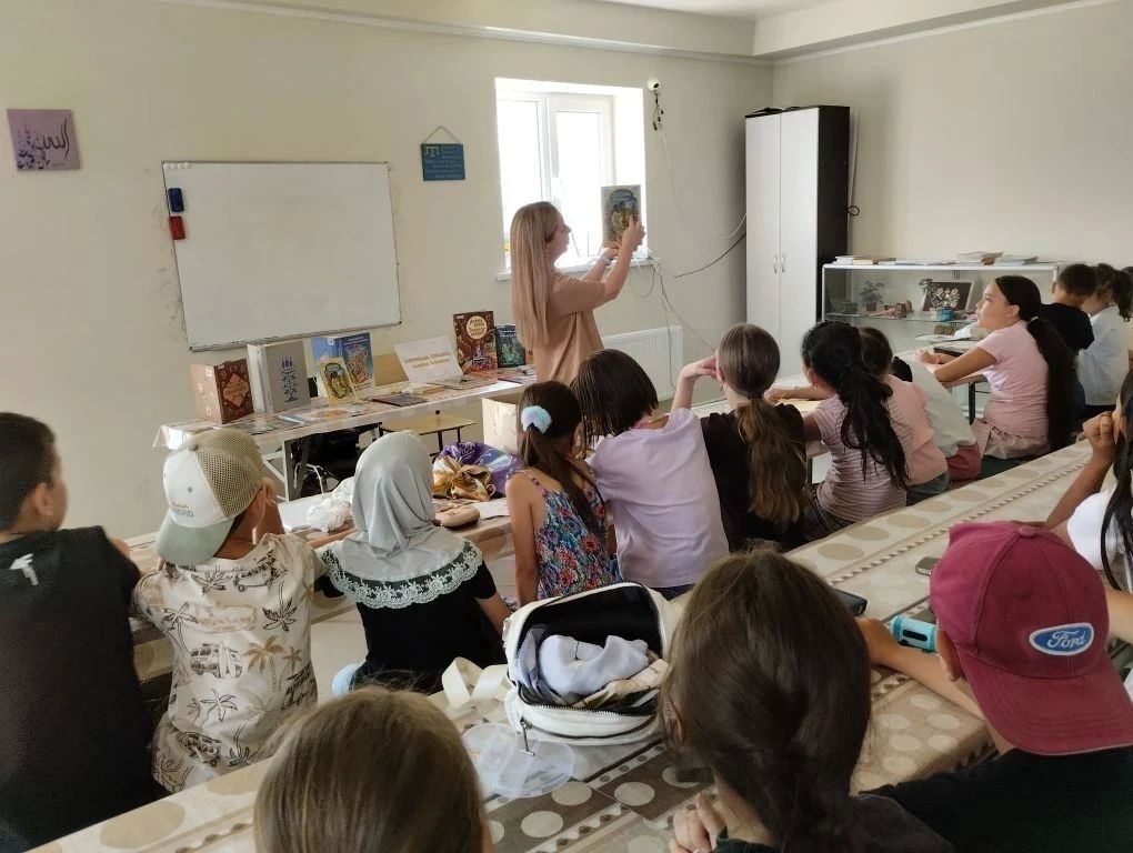 Летние литературные приключения: библиотека провела встречу для детей в Белом-5 Летние литературные приключения: библиотека провела встречу для детей в Белом-5