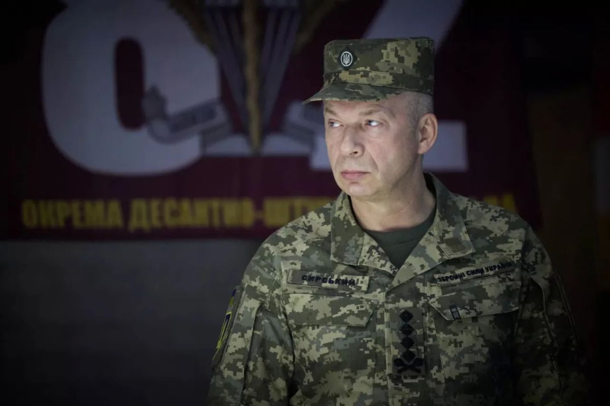 Главком ВСУ Сырский отстранен от должности, утверждают в Раде
